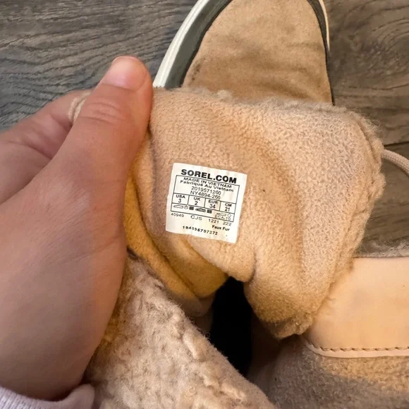 Sorel Kids' Cream and Olive Boots - Picture 4 of 4